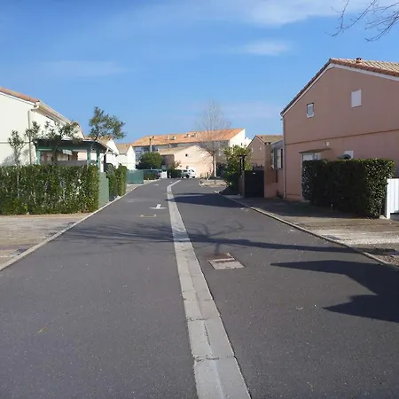 Maison Rénovée Proche Plage, Quartier Calme, Parking Privé, Animaux Acceptés - Fr-1-387-108 *